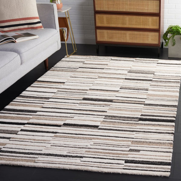 Safavieh Fifth Avenue Hand-Tufted Wool Cotton Runner Rug for Hallways and Entryways Ivory Grey 6'-0" x 9'-0" FTV602F-6