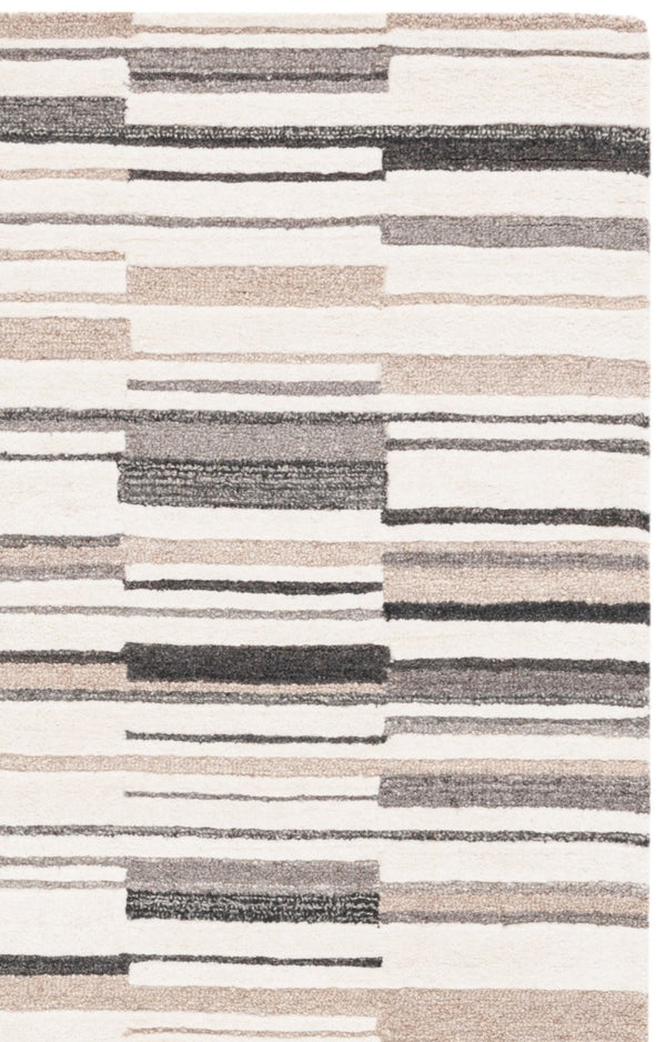 Safavieh Fifth Avenue Hand-Tufted Wool Cotton Runner Rug for Hallways and Entryways Ivory Grey 6'-0" x 9'-0" FTV602F-6
