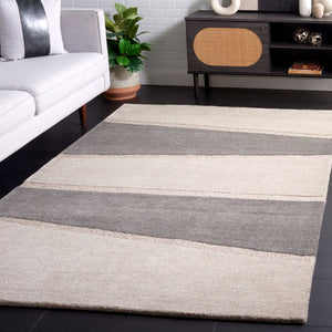 Safavieh Fifth Avenue Wool Runner Rug Hand Tufted Striped Hallway Accent in Grey Charcoal 5'-0" x 8'-0" FTV704F-5