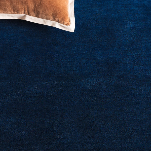 Safavieh Fifth Avenue Hand-tufted Area Rug - Modern Elegance In Rich Color, Perfect For Any Contemporary Space Blue 90% Wool,10% Viscose Ftv752m-5