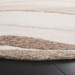 Safavieh Fifth Avenue 901 Hand tufted Modern Rug Ivory / Beige 4' x 6'