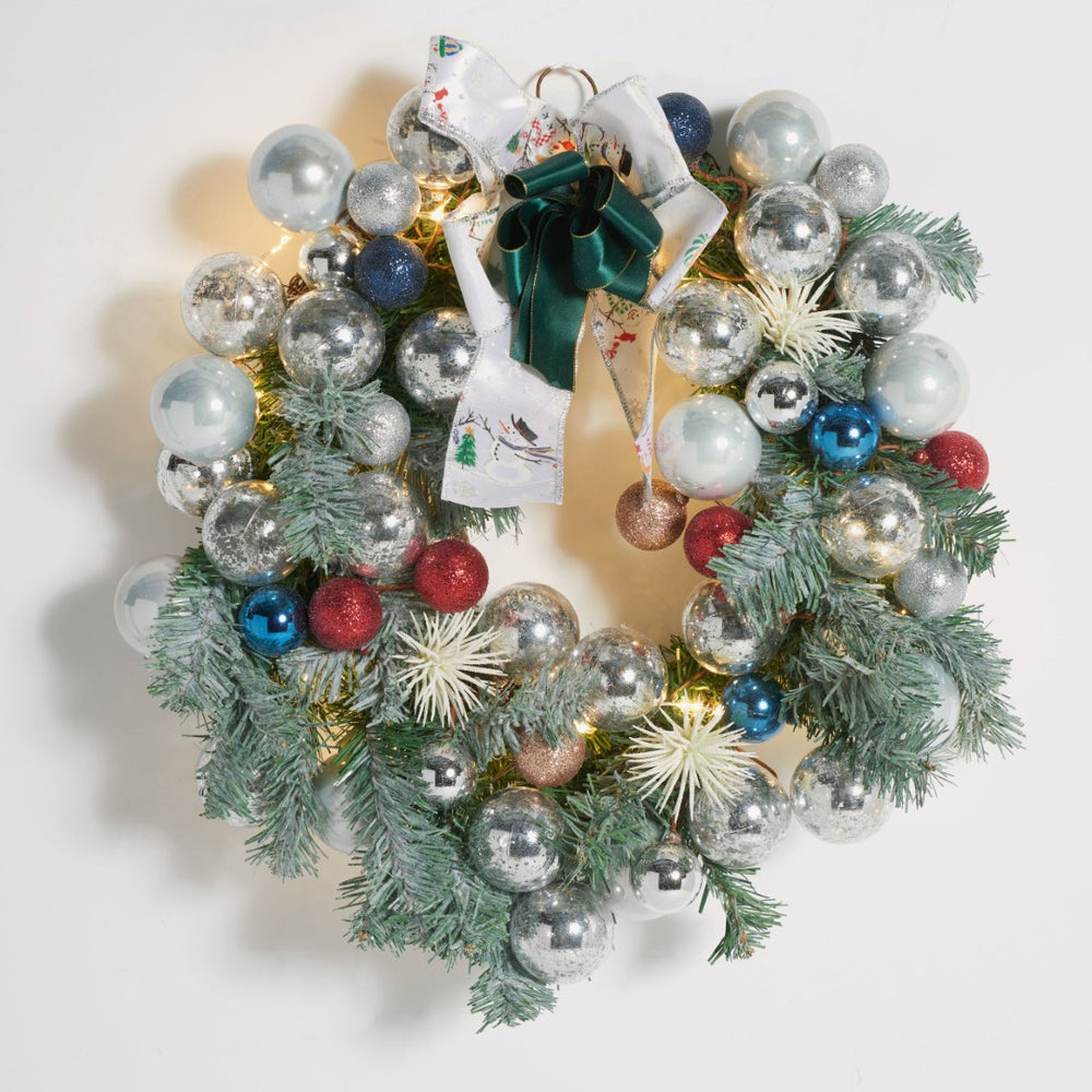 Safavieh FAUX 20-Inch Pine LED Wreath with Vibrant Ornaments for Festive Holiday Decor & Easy Maintenance FXP1086A
