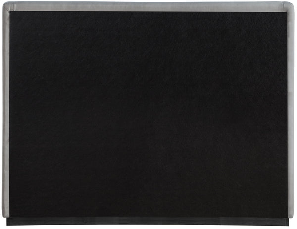 Flynn Grey Linen Textured Fabric King Bed FlynnGrey-K Meridian Furniture