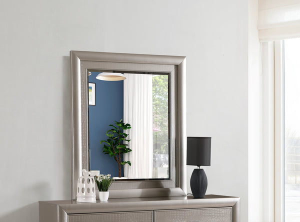 English Elm Kat G5600-M Mirror Silver Champagne — Elegant Wood Veneer Particle Board, Low-Distortion Glass, Dresser-Mount Compatible B078118407