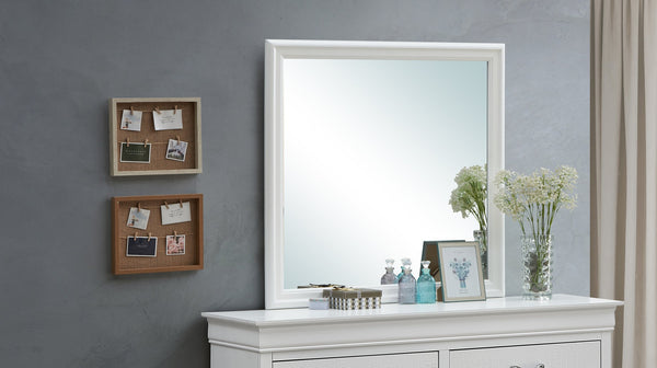 English Elm Lorana G6590-M Mirror - Elegant Silver Champagne Finish, Versatile For Any Room Décor, 38" X 38" B078108363