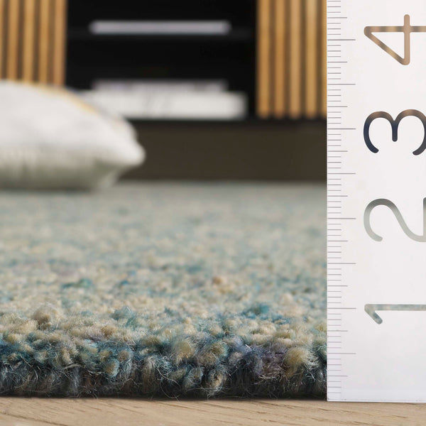 Safavieh Gabbeh Hand-tufted Area Rug: Luxurious Wool & Cotton Blend, Tranquil Abstract Design For Any Room Light Blue ,Beige 80% Imported Handspun Wool,20% Cotton Gab101l-5