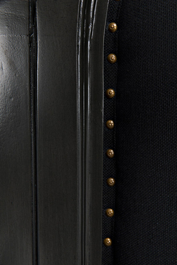 Noir Arch Bed - Luxurious Solid Mahogany Frame with Elegant Curves and Brass Nailhead Accents Queen GBED137QP