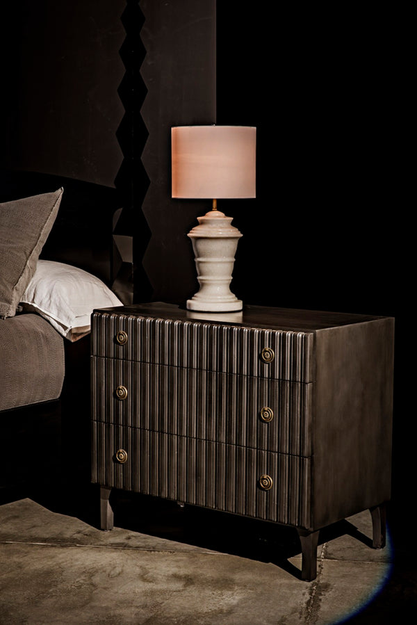 Noir Daryl Dresser: Solid Mahogany with Ribbed Design for a Contemporary Rustic Industrial Touch Pale GDRE164P