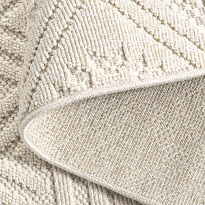 Safavieh Global Indoor/Outdoor Area Rug In Light Beige/Ivory - Durable, Stylish 5'3" X 7'6" Medium Rectangle Rug Light Beige ,Ivory Polypropylene Glb230b-5