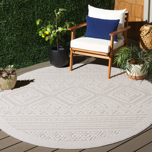 Safavieh Global Area Rug - Timeless Elegance With Geometric Designs For Indoor & Outdoor Spaces, Durable Craft Light Beige ,Ivory Polypropylene Glb230b-4