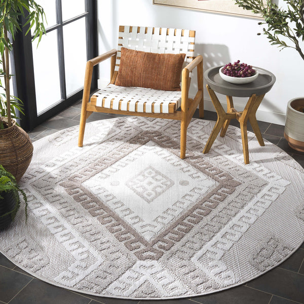 Safavieh Global Runner Rug - Timeless Grey & Ivory Design, Durable Power-loomed Fabric For Elegant Spaces Grey ,Ivory Taupe Polypropylene Pile Glb610f-7r