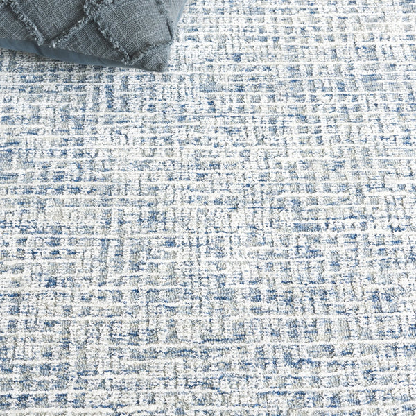 Safavieh Glamour Hand Tufted Area Rug - Luxurious Modern Design With Plush Comfort For Your Living Space Blue ,Ivory 45% Viscose 40% Wool 15% Cotton With Latex Glm601m-5