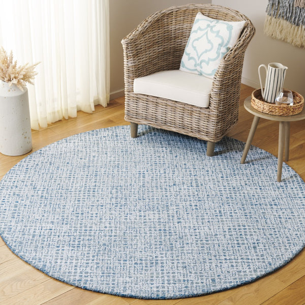 Safavieh Glamour Hand-tufted Area Rug – Chic Contemporary Design For Stylish Living Space Upgrade Blue ,Ivory 45% Viscose 40% Wool 15% Cotton With Latex Glm601m-4