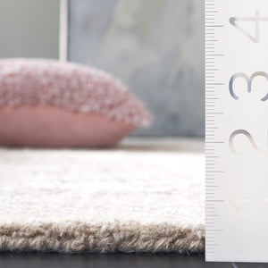 Safavieh Glamour Hand-tufted Area Rug: Modern Elegance With Abstract Design For Luxurious Home Decor Beige ,Ivory 45% Wool 45% Viscose 10% Cotton With Latex Glm605b-8
