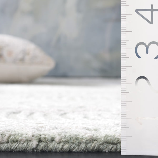 Safavieh Glamour Hand-tufted Area Rug: Modern Elegance With Abstract Design For Luxurious Home Decor Sage ,Ivory 45% Wool 45% Viscose 10% Cotton With Latex Glm605w-8