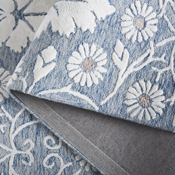 Safavieh Glamour Hand‑Tufted Round Floral Rug In Blue Ivory — Plush Wool‑Viscose Blend, Low Profile Elegance 6'-0" x 6'-0" GLM610M-6R