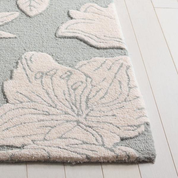 Safavieh Glamour Hand-Tufted Light Grey Ivory Area Rug — Plush Wool-Viscose Blend, Transitional Elegance 6'-0" x 6'-0" GLM615F-6SQ