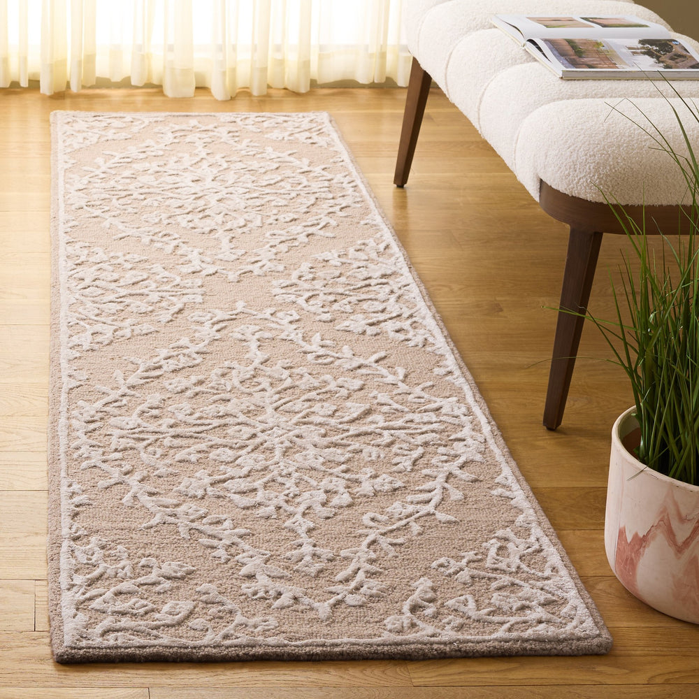 Safavieh Glamour Hand-Tufted Beige Ivory Area Rug — Soft Floral Transitional Design, Low-Profile 3/8" Pile, Artisanal Quality 4'-0" x 6'-0" GLM616B-4