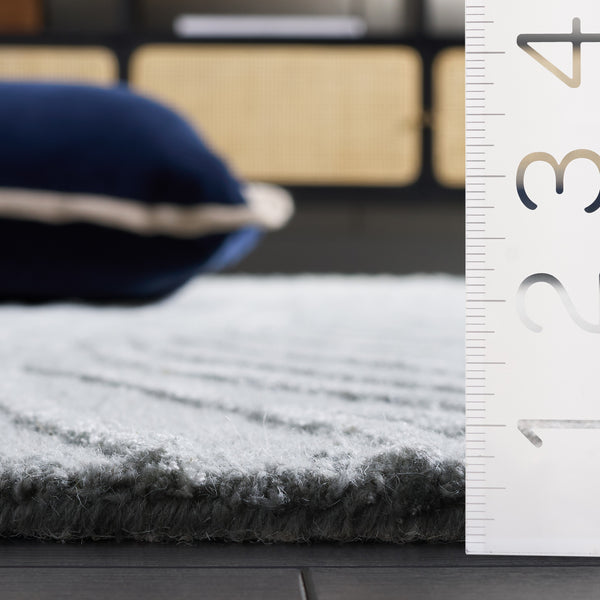 Safavieh Glamour Hand‑Tufted Round Area Rug In Light Grey And Ivory — Low‑Profile Wool Blend, Modern Minimalist Rug 6'-0" x 6'-0" GLM617F-6R