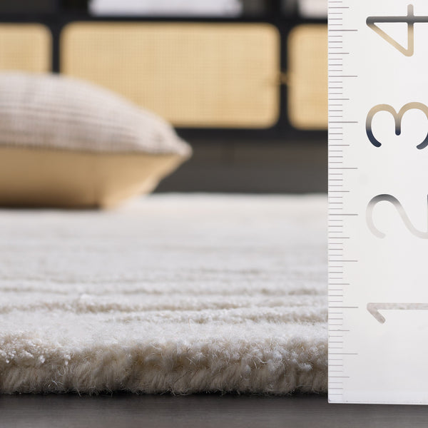 Safavieh Glamour Ivory Hand-Tufted Square Rug — 70% Wool Low-Pile Elegance With Subtle Viscose Sheen, Durable Comfort 6'-0" x 6'-0" GLM618A-6SQ