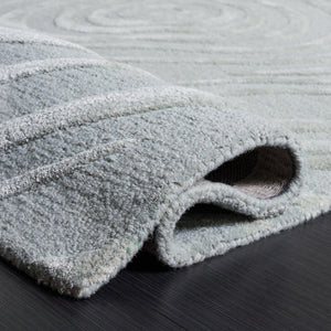 Safavieh Glamour Hand-Tufted Light Grey Area Rug 5X8 Wool-Viscose-Cotton Low Pile Modern Minimalist Elegance 5'-0" x 8'-0" GLM618F-5