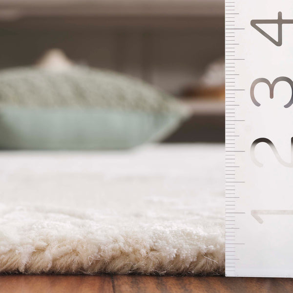 Safavieh Glamour Ivory Floral Runner Rug - Hand-tufted Elegance For Hallways And Entryways With Soft Comfort Ivory 60% Wool,30% Viscose,10% Cotton Glm619a-5