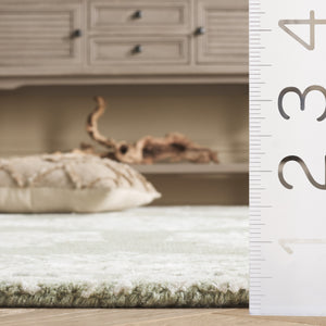 Safavieh Glamour Ivory Floral Runner Rug - Hand-tufted Elegance For Hallways And Entryways With Soft Comfort Sage ,Ivory 60% Wool,30% Viscose,10% Cotton Glm619w-5