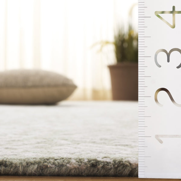 Safavieh Glamour Floral Hand Tufted Area Rug – Luxurious Ivory Design For Elegant Home Decor Solutions Sage ,Ivory 50% Wool,40% Viscose,10% Cotton Glm620w-8