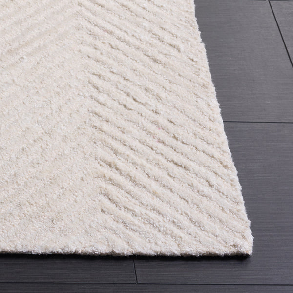 Safavieh Glamour Hand-Tufted Ivory Round Rug — Wool Blend, Artisanal Texture, Subtle Sheen For Modern Homes 6'-0" x 6'-0" GLM801A-6R