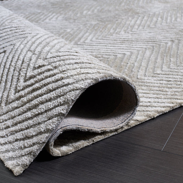 Safavieh Glamour Hand-Tufted Silver Chevron Area Rug — Plush 1/2" Pile, Wool-Viscose-Cotton Blend Elegance 8'-0" x 10'-0" GLM801G-8