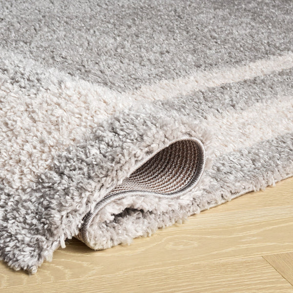 Safavieh Gemma Plush Grey Ivory Shag Rug — Turkish Power-Loomed, 7/8" Pile, Durable Soft Blend For Living Rooms 5'-3" x 7'-6" GMA608F-5