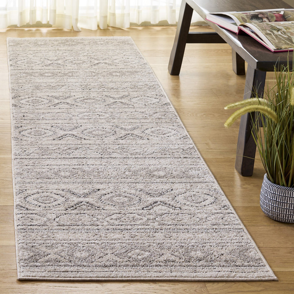 Safavieh Grove Round Ivory Light-Beige Area Rug — Power-Loomed Turkey, Low Pile, Durable Stain-Resistant Elegance 6'-7" x 6'-7" GOV670A-7R