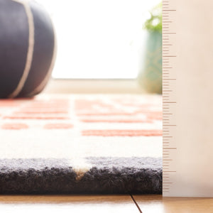 Safavieh Genre Hand-tufted Area Rug - Luxurious Wool Blend With Artistic Geometric Design For Chic Interiors Grey ,Red 85% Wool,15% Cotton Gre206f-213