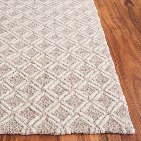 Safavieh Genre Hand-tufted Runner Rug With Geometric Design - Luxurious Wool And Cotton For Timeless Elegance Beige ,Ivory 80% Wool & 20% Cotton Gre350b-5