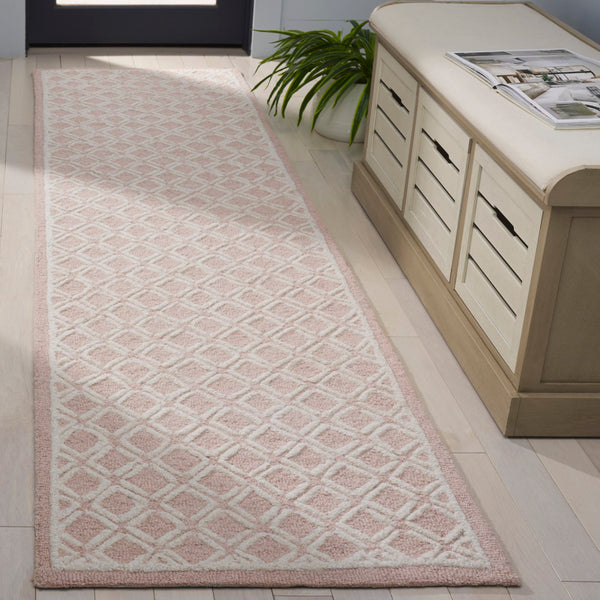 Safavieh Genre Luxurious Hand-tufted Area Rug With Diamond Trellis Pattern For Elegant Home Decor Solutions Pink ,Ivory 80% Wool & 20% Cotton Gre350u-4