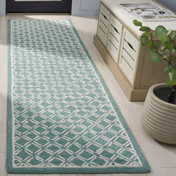 Safavieh Genre Luxurious Hand-tufted Area Rug With Diamond Trellis Pattern For Elegant Home Decor Solutions Green ,Ivory 80% Wool & 20% Cotton Gre350y-6