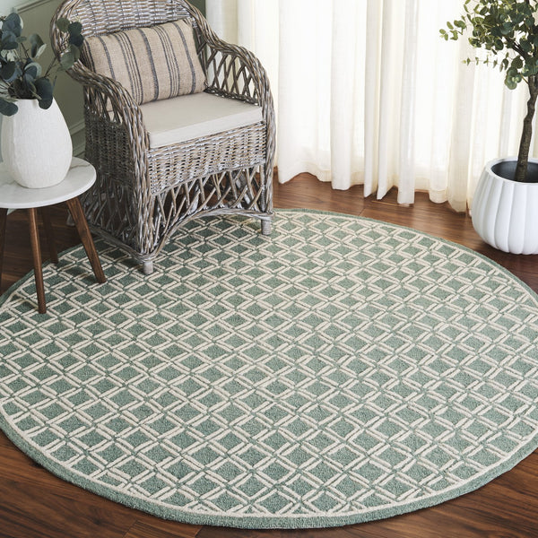 Safavieh Genre Hand-tufted Runner Rug With Geometric Design - Luxurious Wool And Cotton For Timeless Elegance Green ,Ivory 80% Wool & 20% Cotton Gre350y-6r