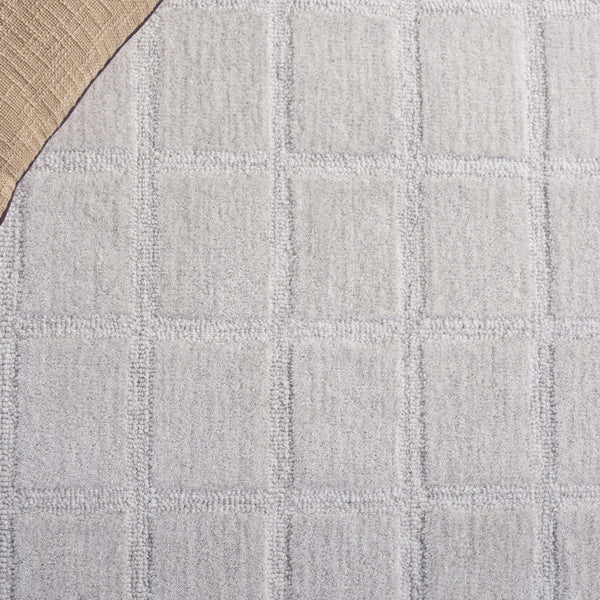 Safavieh Genre Handwoven Ivory Runner Rug - Luxurious 2x8' Design To Elevate Your Home Decor With Elegance Ivory 80% Wool 20% Cotton Gre451a-5