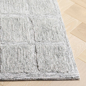 Safavieh Genre Handwoven Ivory Runner Rug - Luxurious 2x8' Design To Elevate Your Home Decor With Elegance Light Green ,Grey 80% Wool 20% Cotton Gre451f-5