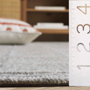 Safavieh Genre Ivory Handwoven Area Rug - Artisanal Craftsmanship For A Cozy And Sophisticated Home Decor Light Green ,Grey 80% Wool 20% Cotton Gre451f-4