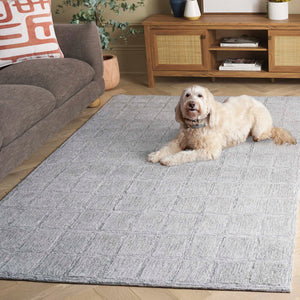 Safavieh Genre Ivory Handwoven Area Rug - Artisanal Craftsmanship For A Cozy And Sophisticated Home Decor Light Green ,Grey 80% Wool 20% Cotton Gre451f-4