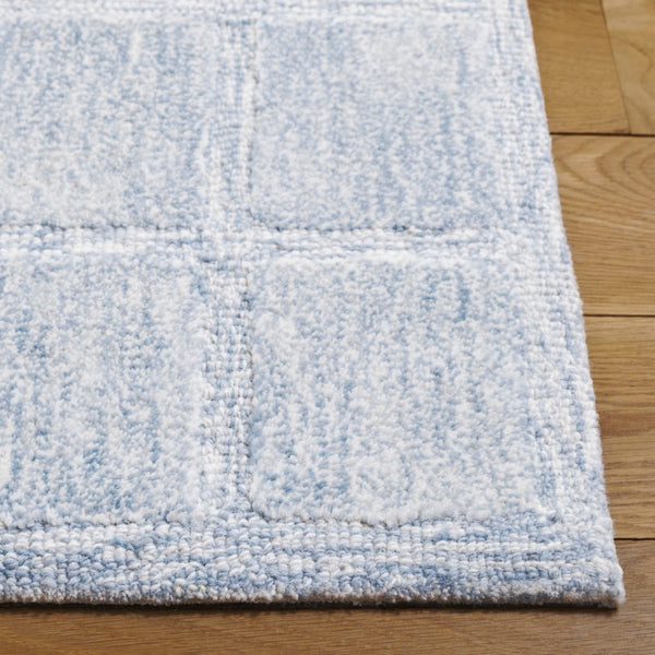 Safavieh Genre Ivory Handwoven Area Rug - Artisanal Craftsmanship For A Cozy And Sophisticated Home Decor Light Blue ,Beige 80% Wool 20% Cotton Gre451l-3