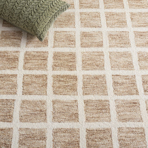Safavieh Genre Hand-Tufted Round Rug In Beige Ivory — Wool-Cotton Low-Pile, Modern Geometric Elegance For Home 6'-0" x 6'-0" GRE452B-6R