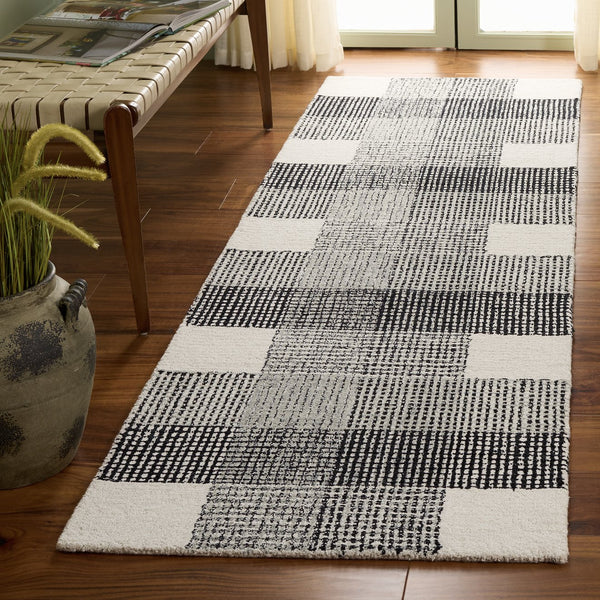 Safavieh Genre Hand-Tufted Ivory & Black Geometric Rug — Wool-Cotton Plush Square Accent For Modern Homes 6'-0" x 6'-0" GRE702Z-6SQ