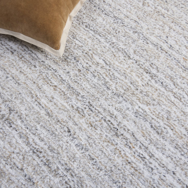 Safavieh Glory Handwoven Runner Area Rug - Elegant Luxury For Your Home Décor With Plush Comfort And Style Ivory ,Beige 55% Polyester & 45% Micro Polyester Grs102a-5