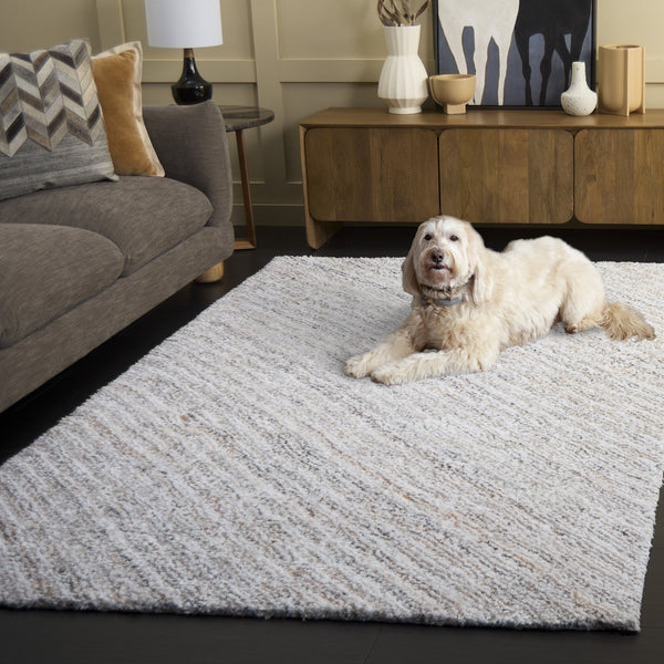 Safavieh Glory Handwoven Runner Area Rug - Elegant Luxury For Your Home Décor With Plush Comfort And Style Ivory ,Beige 55% Polyester & 45% Micro Polyester Grs102a-5