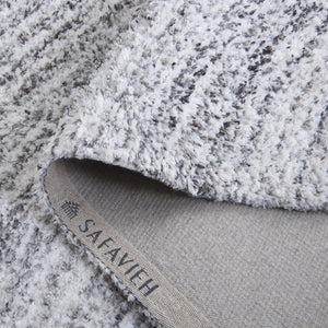 Safavieh Glory Handwoven Runner Area Rug - Elegant Luxury For Your Home Décor With Plush Comfort And Style Ivory ,Grey 55% Polyester & 45% Micro Polyester Grs102f-5