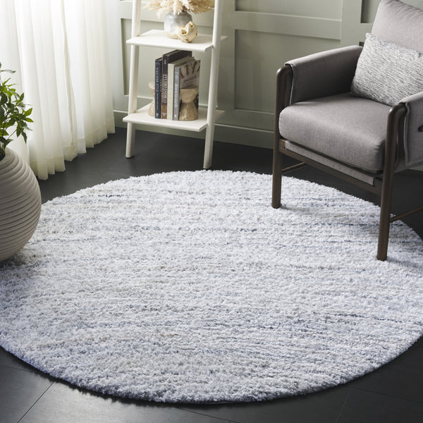 Safavieh Glory Handwoven Runner Area Rug - Elegant Luxury For Your Home Décor With Plush Comfort And Style Ivory ,Light Blue 55% Polyester & 45% Micro Polyester Grs102l-6r