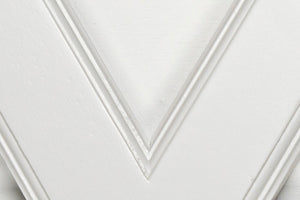 Noir Hugo Side Table - Hand-Carved Mahogany with Unique Round Design for Stylish Living Room Accents Solid White GTAB886SW