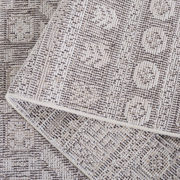 Safavieh Hammock Elegant Area Rug In Ivory And Grey - Soft Chenille Polyester For Effortless Style And Comfort Ivory ,Grey Chenille Polyester Hak306a-6